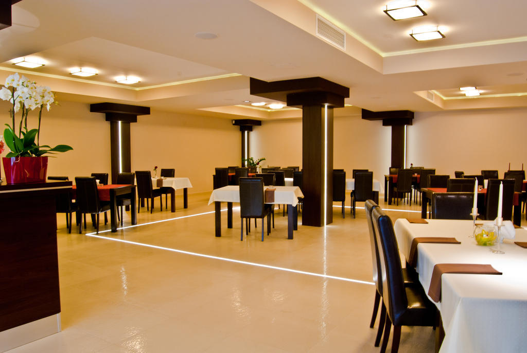 Hotel Zajazd Mazowsze Slupno Luaran gambar